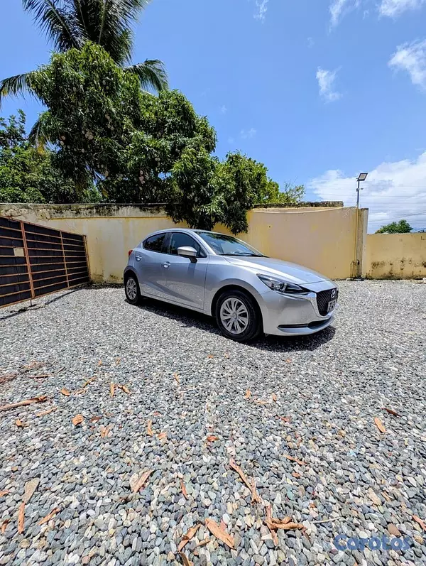 carros - Mazda Demio 2020 2