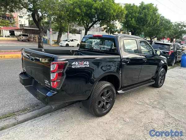 jeepetas y camionetas - Isuzu D-Max 0km Full  6