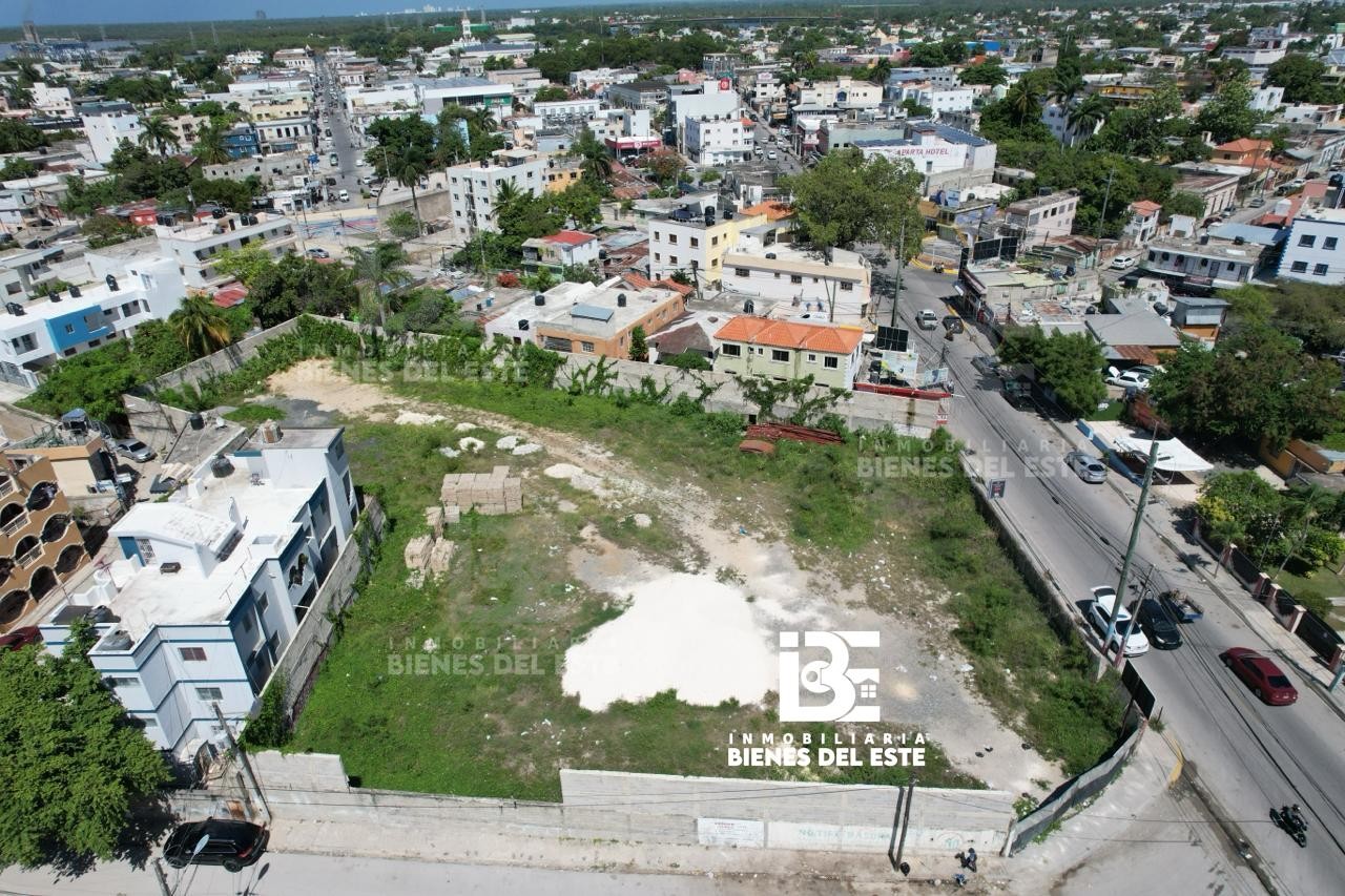 solares y terrenos - Se Vende Lote de Terreno Céntrico, San Pedro de Macoris3,094 metros 1