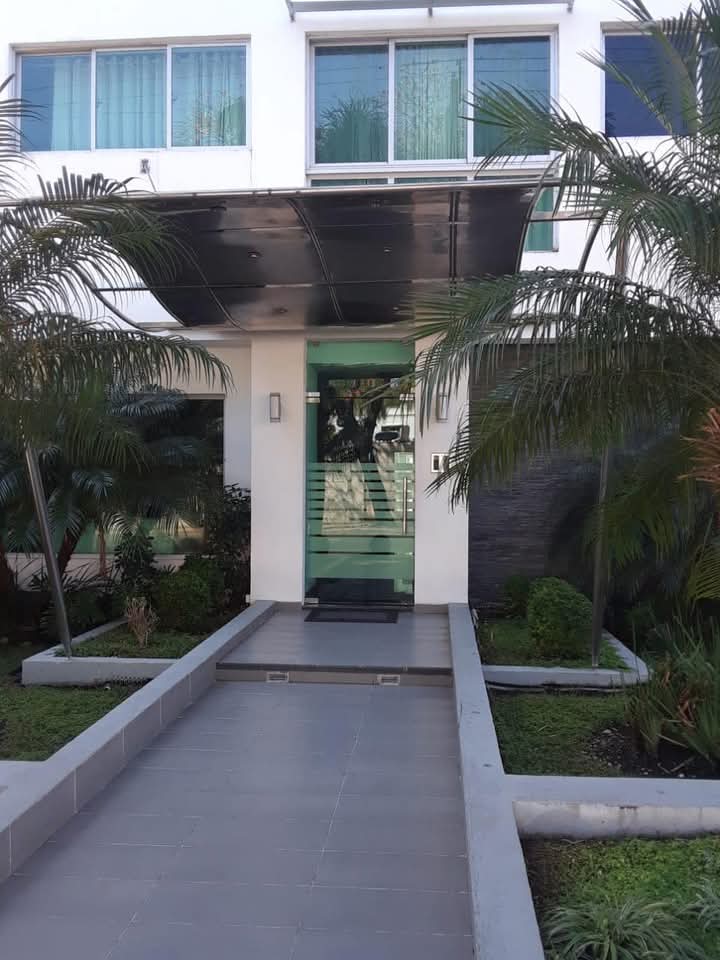 apartamentos - DIOS📍Gazcue 🔥 ALQUILER  APARTAMENTO AMUEBLADO Linea Gris.VISTA AL MAR..  4