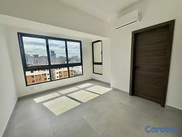 apartamentos - alquiló ensanche naco piso 7 tres habitaciones con su baño dos parqueos  5