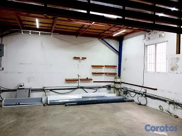 otros inmuebles - Alquilo Nave industrial en Pantoja 6