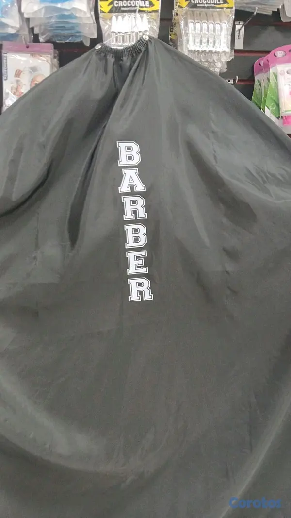 equipos profesionales - Capas para barbería profesional disponibles 💈 5