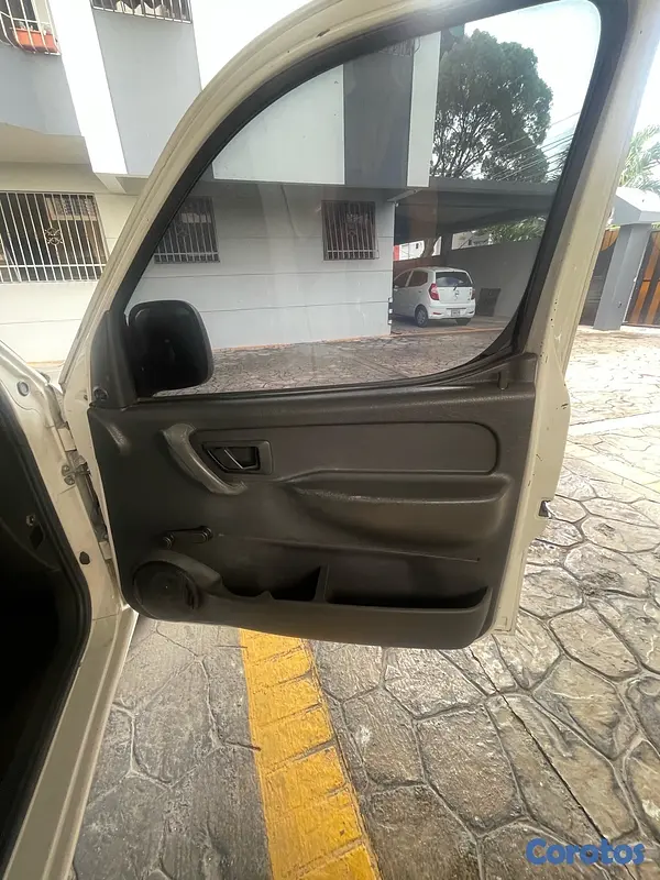otros vehiculos - Peugeot Partner 2006 9