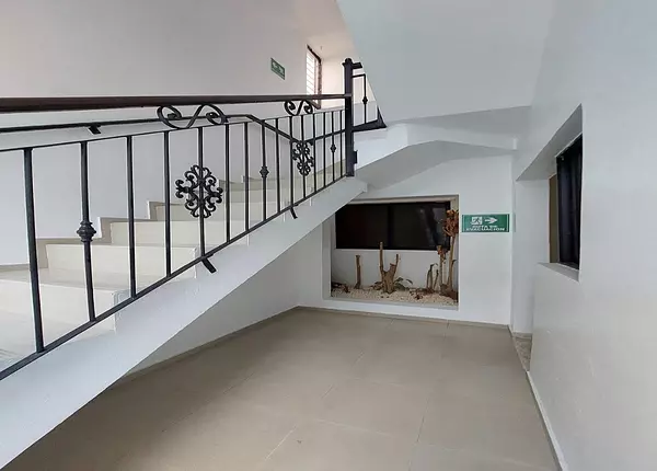 oficinas y locales comerciales - Propiedad  esquinera en Gazcue  2