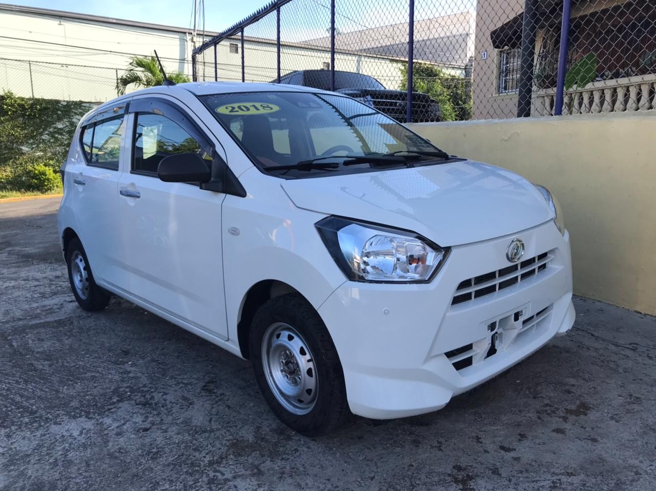 carros - DAIHATSU MIRA 2018 1