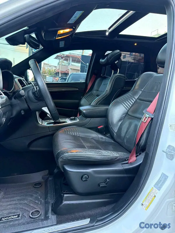 jeepetas y camionetas - Jeep Grand Cherokee SRT  9