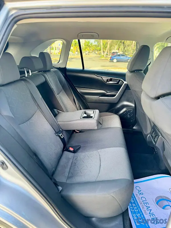 jeepetas y camionetas - Toyota rav4 2021 xle  7
