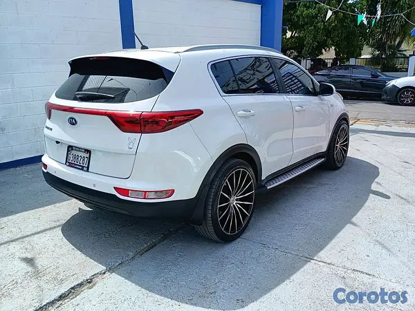 jeepetas y camionetas - KIA SPORTAGE 2017 COMO NUEVA 4