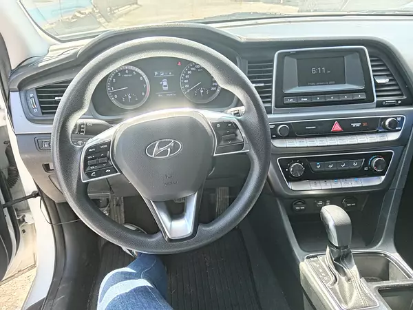 carros - HYUNDAI SONATA NEW RISE 2018 BLANCO 9