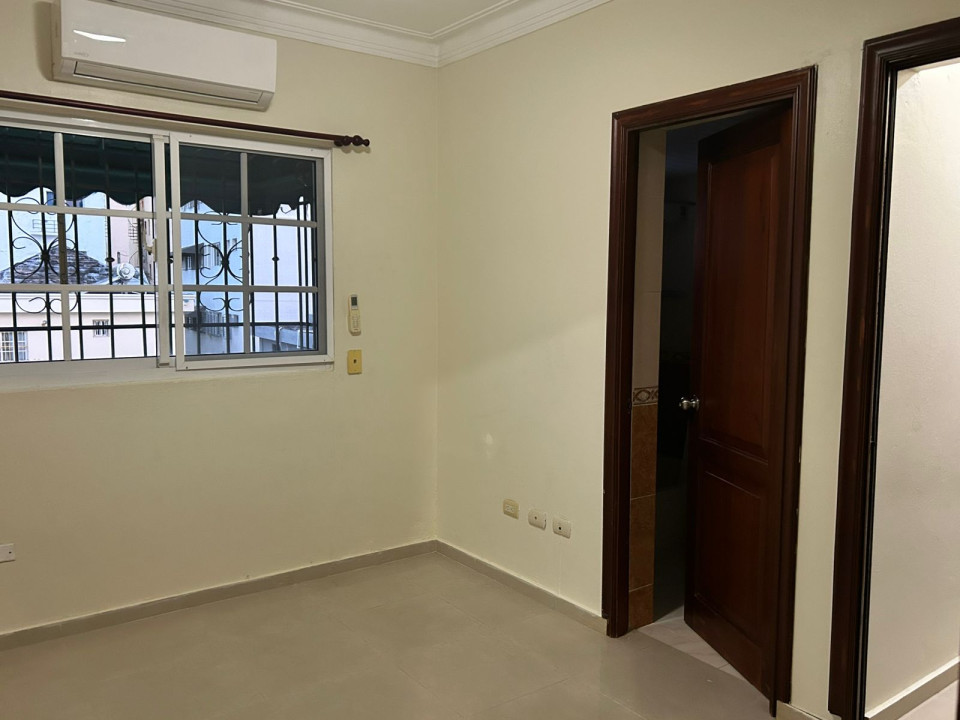 apartamentos - Apartamento en Alquiler en Mirador Sur 2H, 2B, 1P, 3re Nivel 5