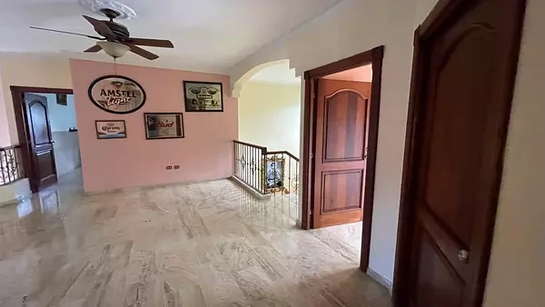 casas - Vendo casa hermosa en Altos de Arroyo Hondo III  3