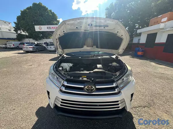 jeepetas y camionetas - VENDO TOYOTA HIGHLANDER 2027 7