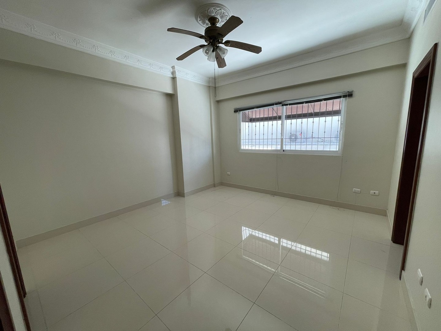 apartamentos - Vendo apartamento clásico en el Real.
375 mil dólares negociable venta 3