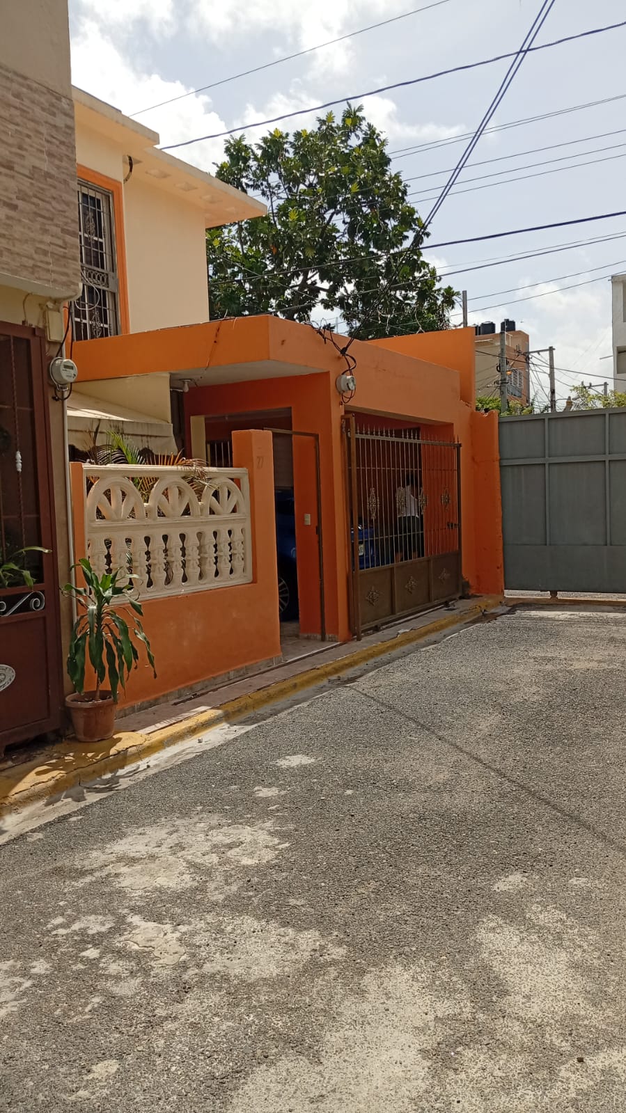 casas - venta de casa duplex de 2 nivel en valle del este 0