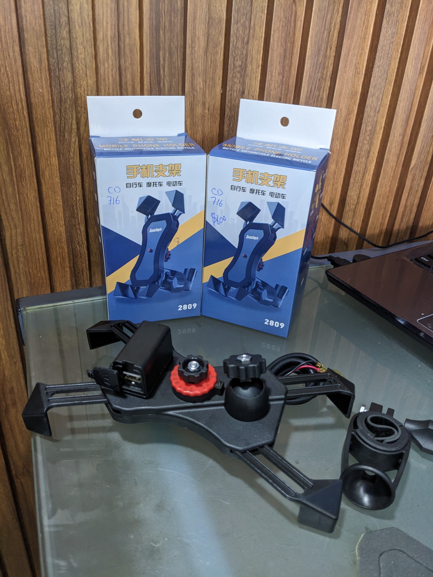 celulares y tabletas - Base para motos con cargador USB 