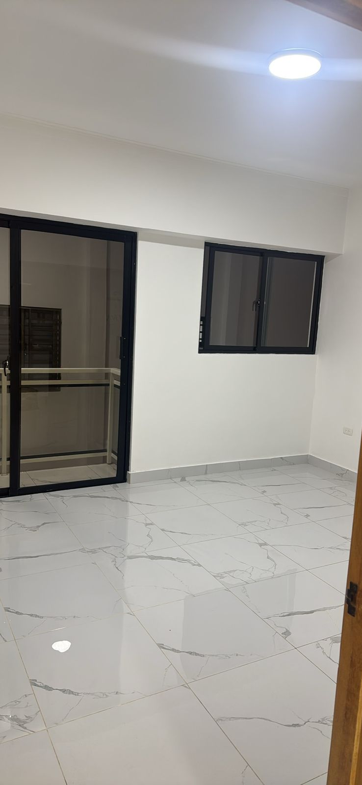 apartamentos - Alquiló independencia dos hab dos baños parqueo 