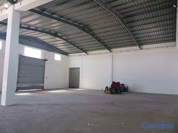 otros inmuebles - Alquilo Nave industrial en San Isidro 4