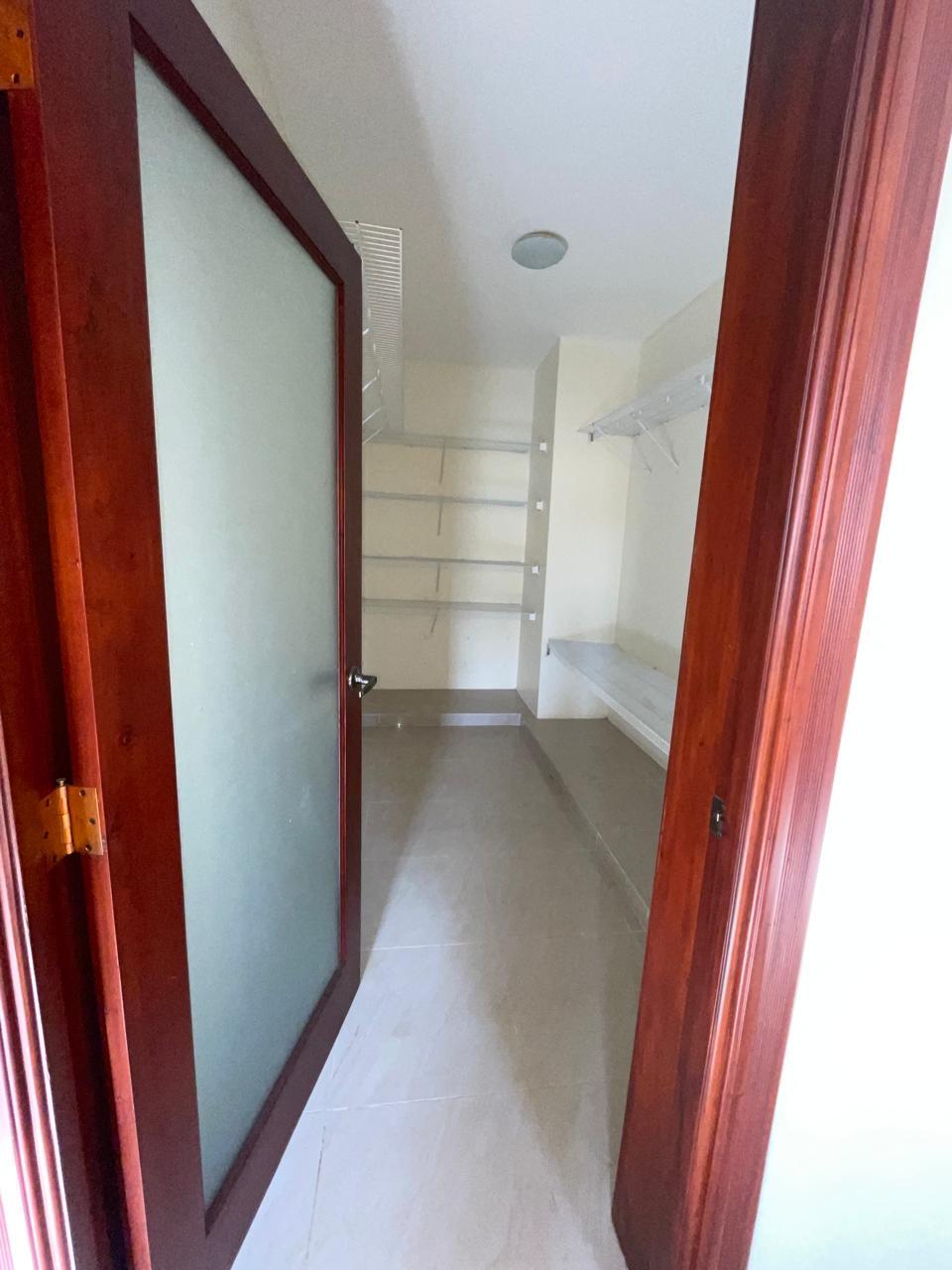 apartamentos - Apartamento en Alquiler 225 Mts2 en La Rosaleda  6