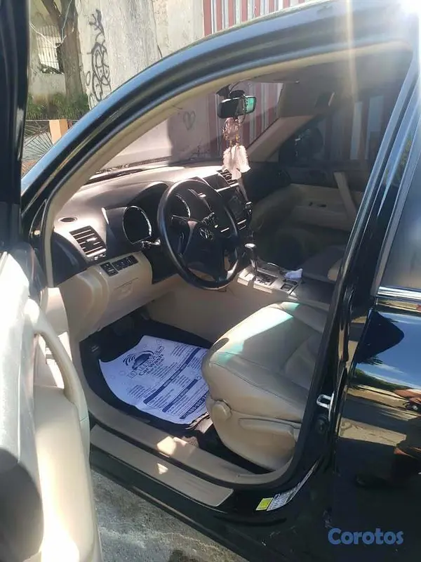 jeepetas y camionetas - Toyota Highlander 4x4 v6 2