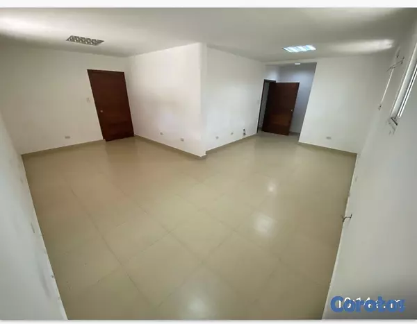 oficinas y locales comerciales - Vendo edificio en Gascue 3