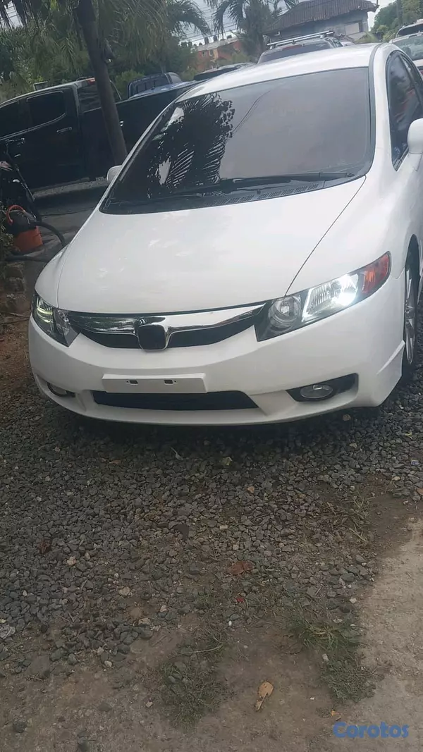 otros vehiculos - Honda Civic año 2009  3