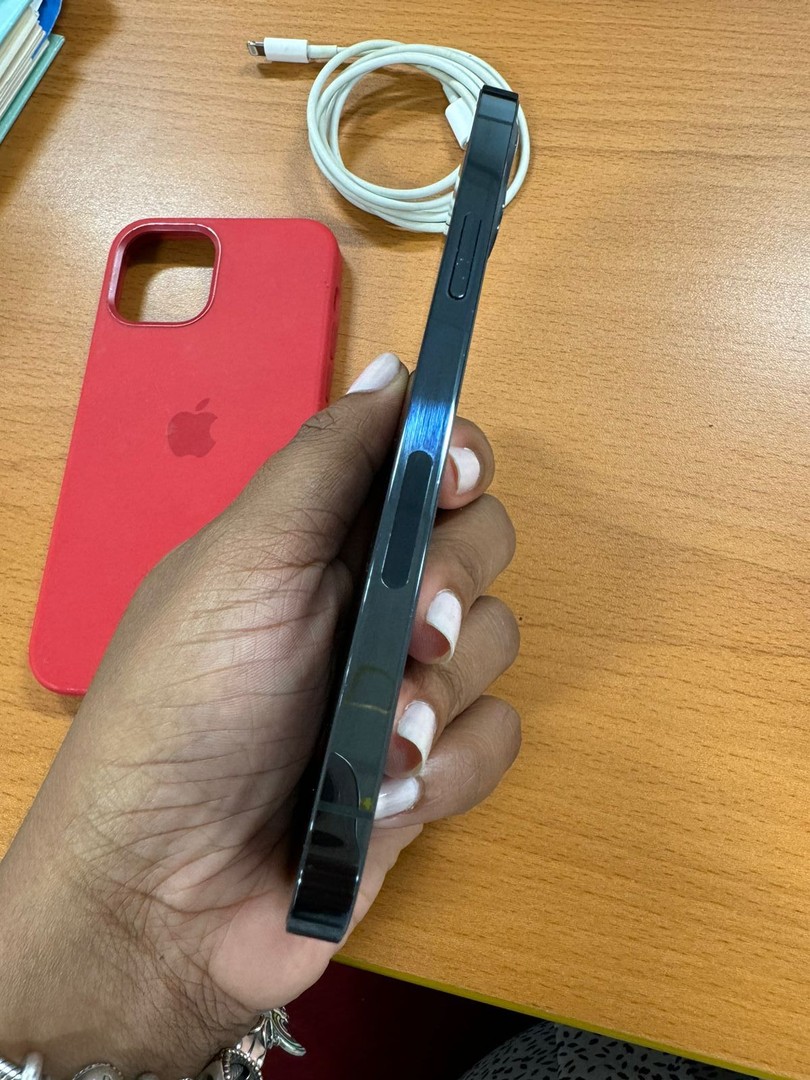 celulares y tabletas - Iphone 12 pro azul 128gb, Factory unlocked 4