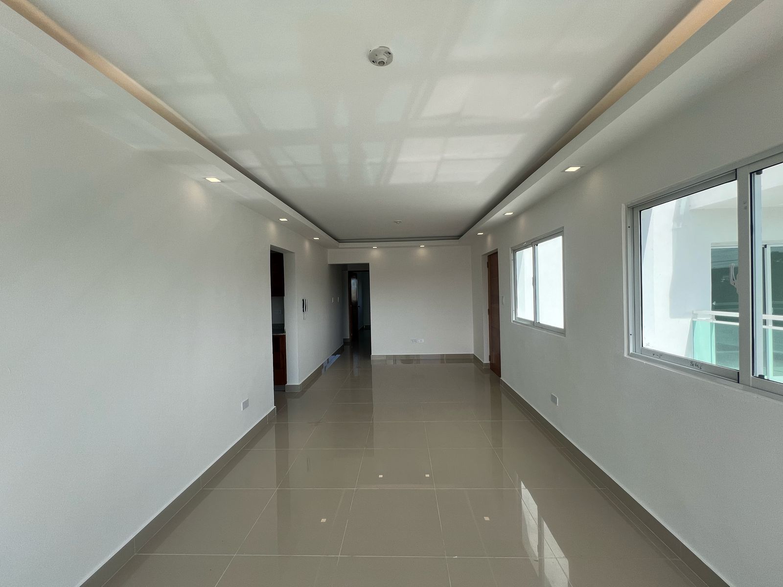apartamentos - Se Vende Apartamento Nuevo en 2do Nivel, Prox a la Aut Las Américas  2