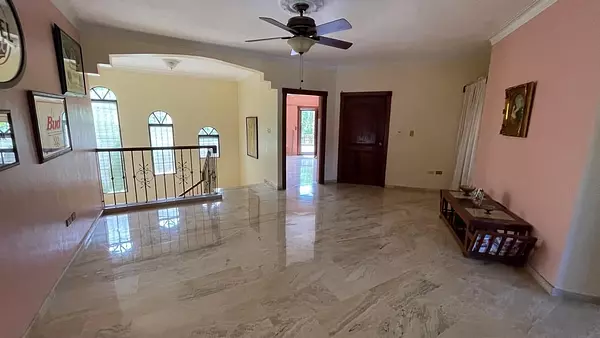 casas - Vendo casa hermosa en Altos de Arroyo Hondo III  4