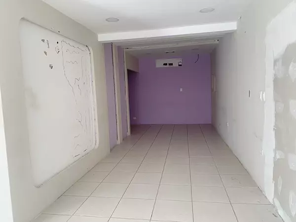 oficinas y locales comerciales - Local en los prados  5