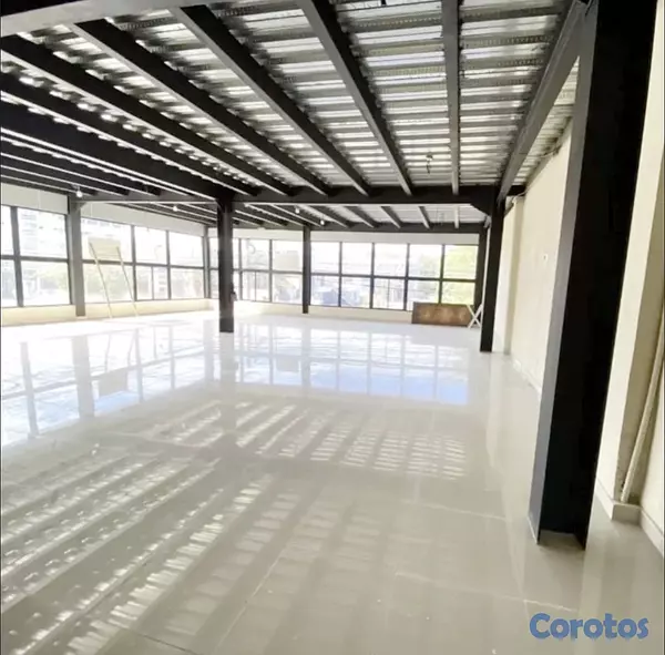 oficinas y locales comerciales - Local esquinero arroyo hondo viejo  3