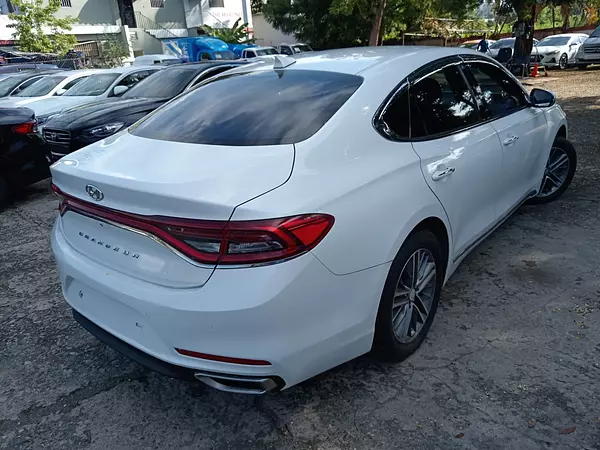 carros - HYUNDAI GRANDEUR 2018 BLANCO 4