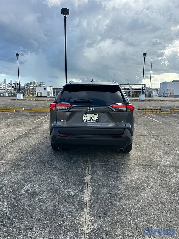 jeepetas y camionetas - Toyota rav4 XLE 2021 4