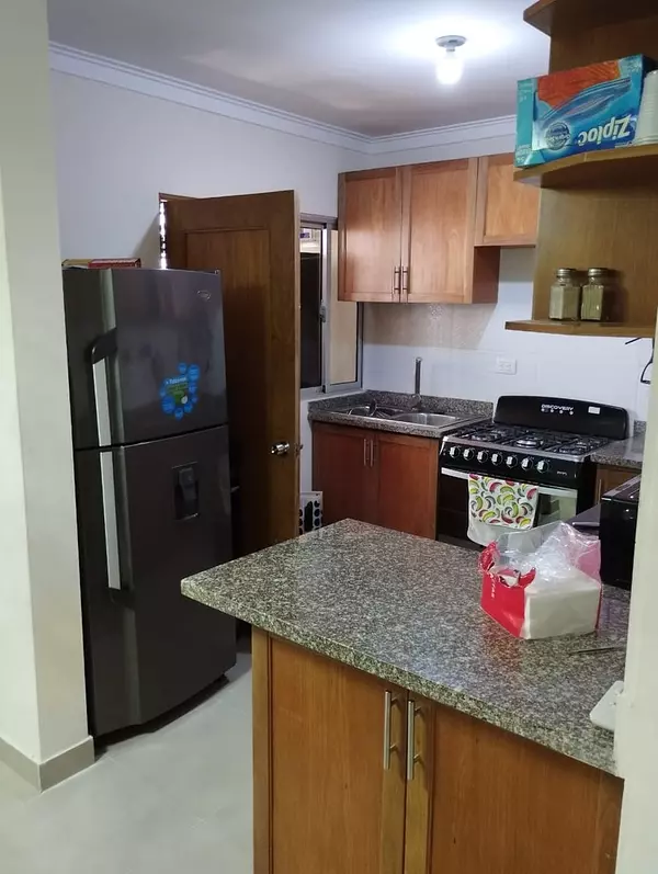 apartamentos - Apartamento en segundo nivel, Amueblado, cerca de Charles con San Isidro/Edwin 2