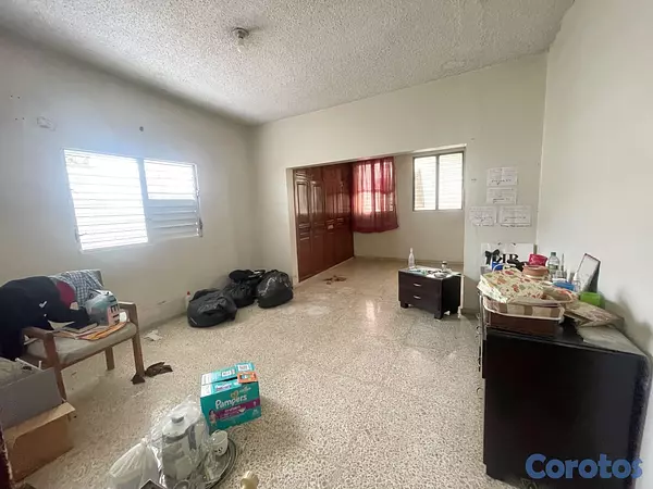 casas - Propiedad comercial en los Prados  2