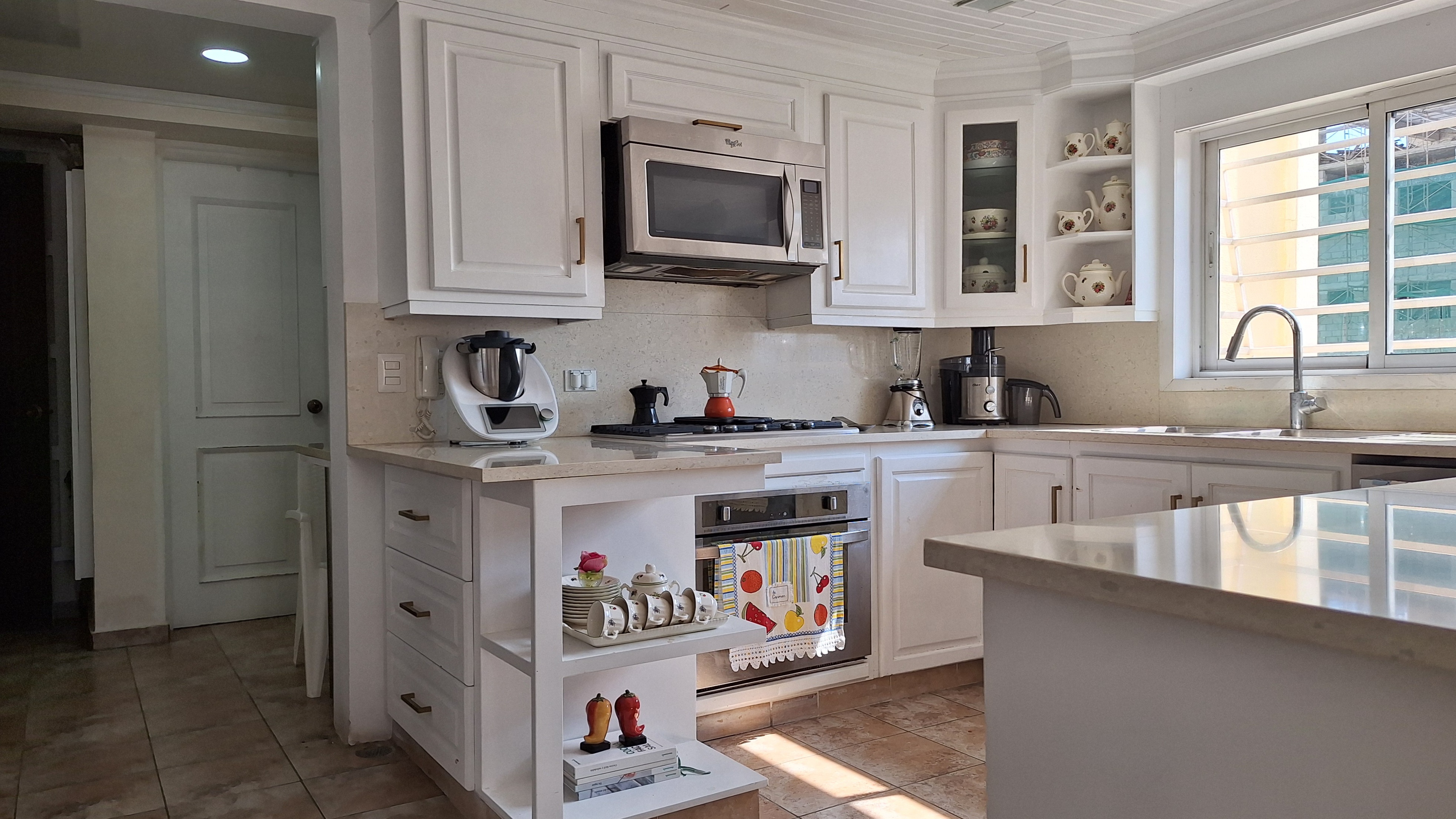 apartamentos - Apartamento en venta de 3 habitaciones más estudio 3
