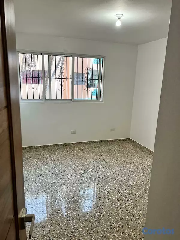 apartamentos - Vendo apartamento en la Av. Independencia. 8