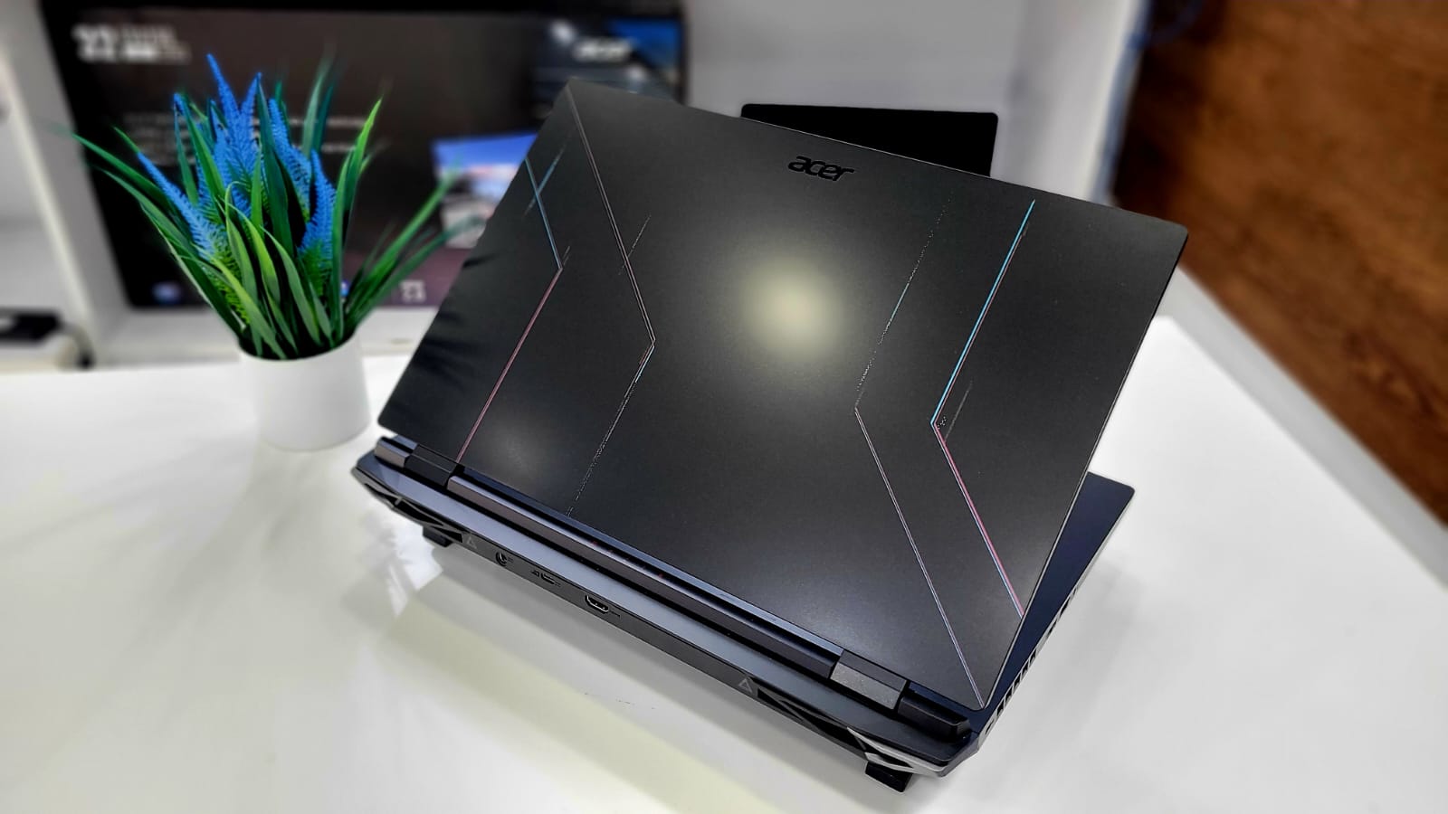 computadoras y laptops - Laptop GAMING ACER NITRO 17 RYZEN 7 + 3060 17 PLG 1