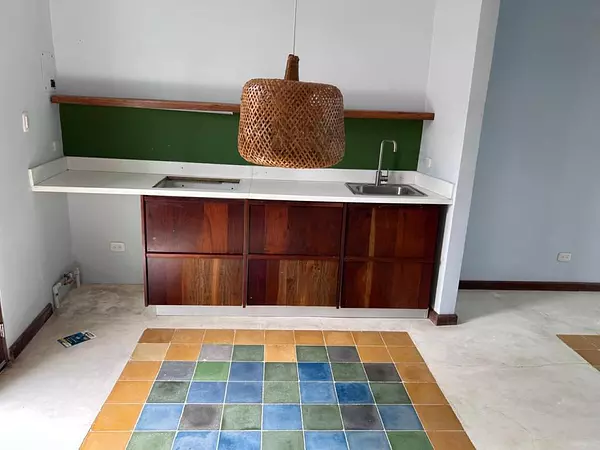 casas - Casa en ZONA COLONIAL 6