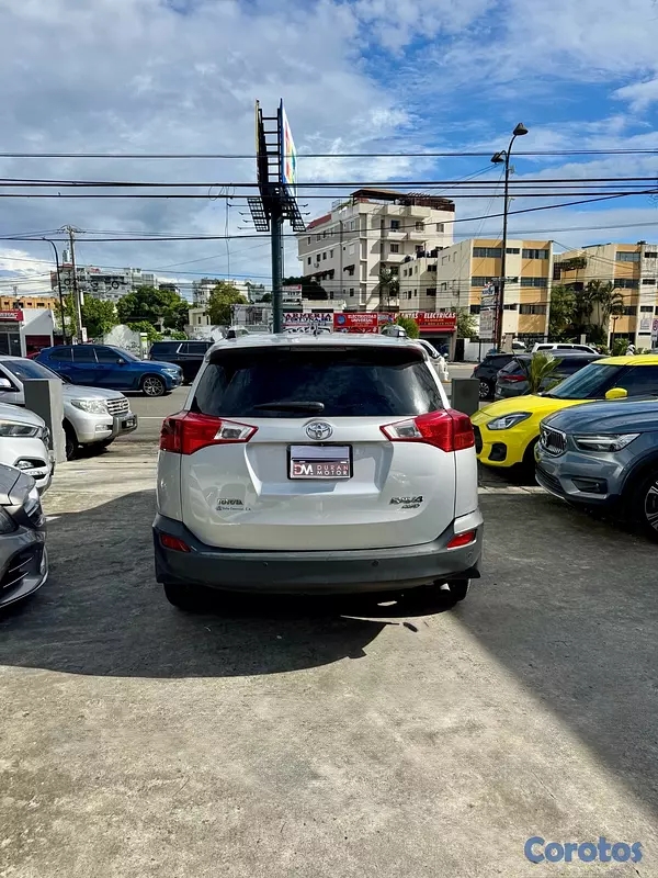 jeepetas y camionetas - Toyota Rav4 Limited 4x4 2014
 8