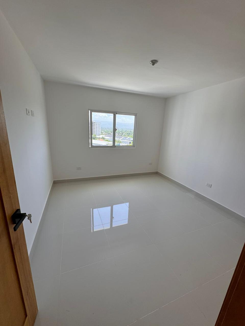 apartamentos - Apartamento 8vo Nivel en Ave. Hispanoamericana  7