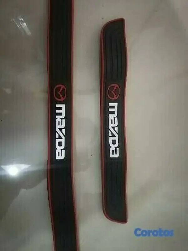 accesorios para vehiculos - Parachoque mazda ect 10