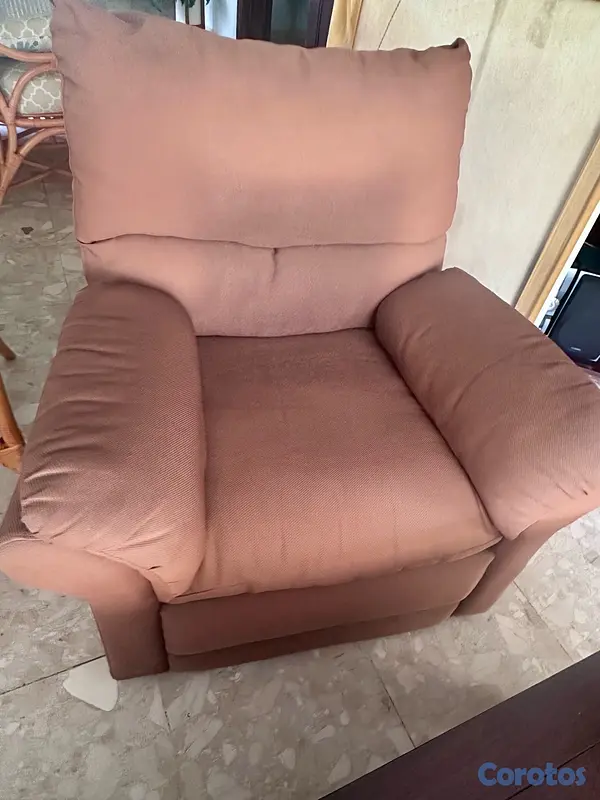 muebles y colchones - Juego de sala cómodo en color marrón — sofá 3 plazas + 2 sillones individuales 2