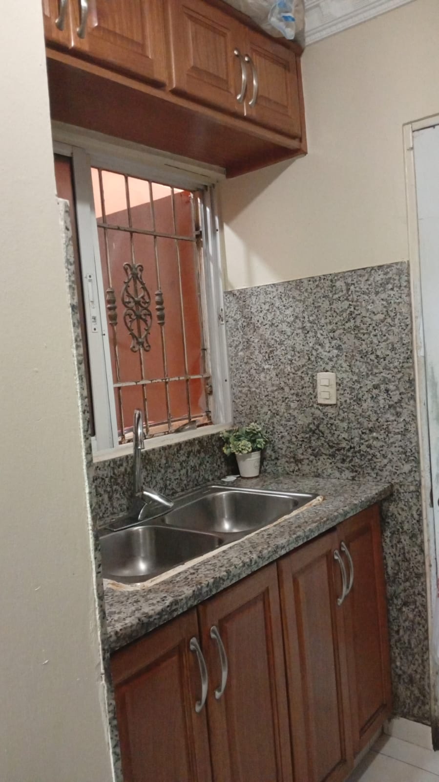 casas - venta de casa duplex de 2 nivel en valle del este 1