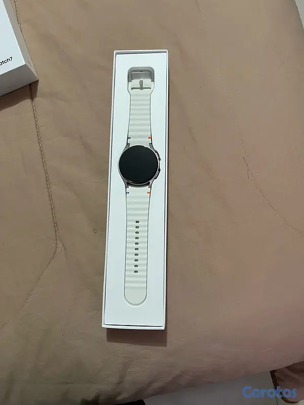 otros electronicos - Samsung Galaxy Watch7 40mm nuevo 4