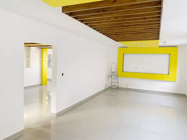 oficinas y locales comerciales - Local con buena iluminación y decoración 6