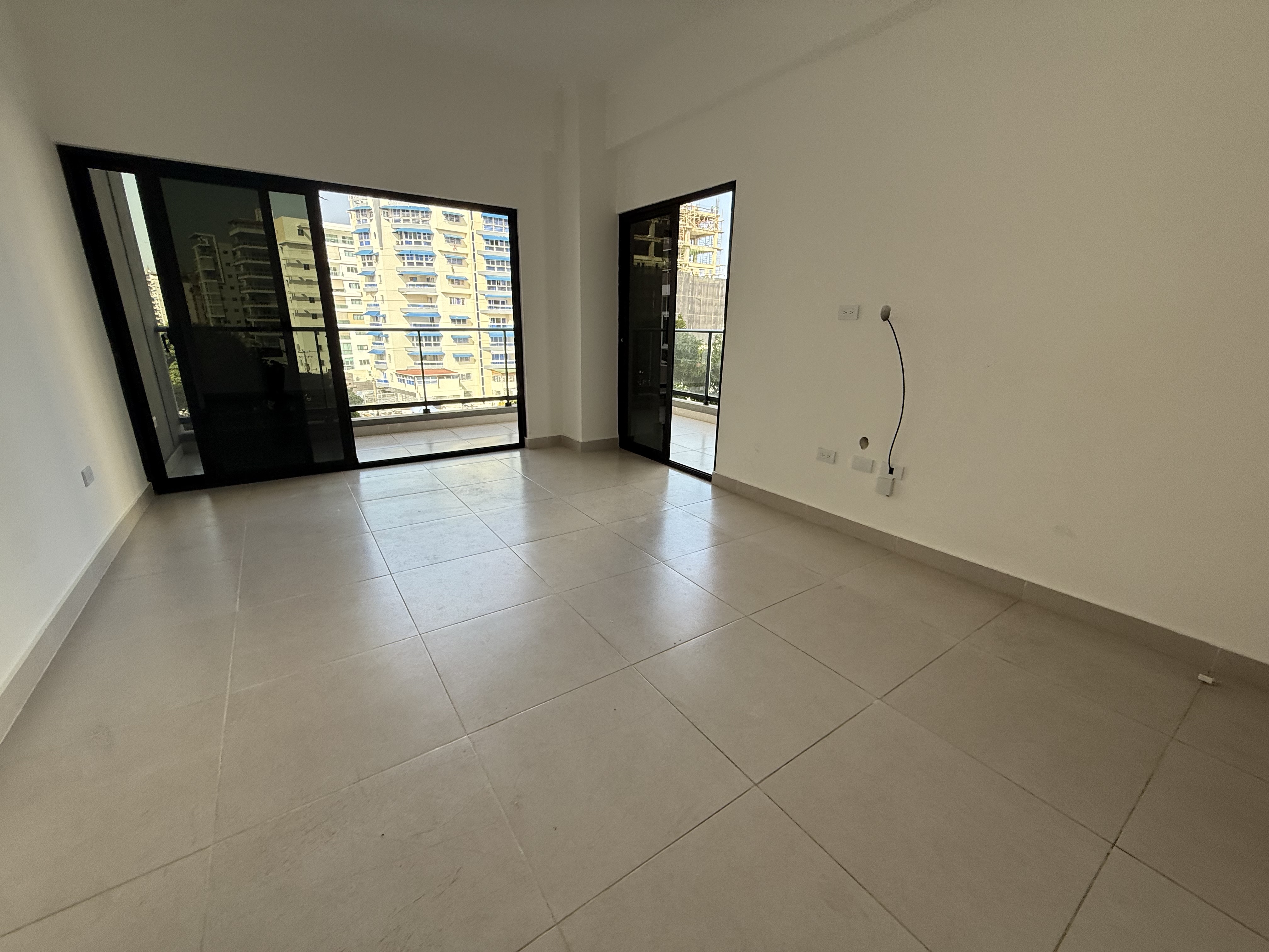 apartamentos - Alquiló Bella vista Sur ,  con línea blanca precio 8