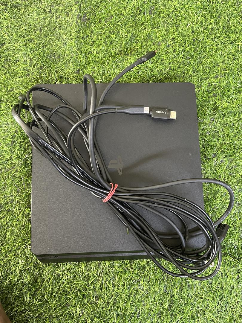 consolas y videojuegos - ¡Vendo PlayStation 4 Slim 1TB en excelente estado! 3