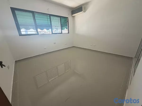apartamentos - alquiló Evaristo Morales piso 4 dos habitaciones dos baños dos parqueos servicio 11