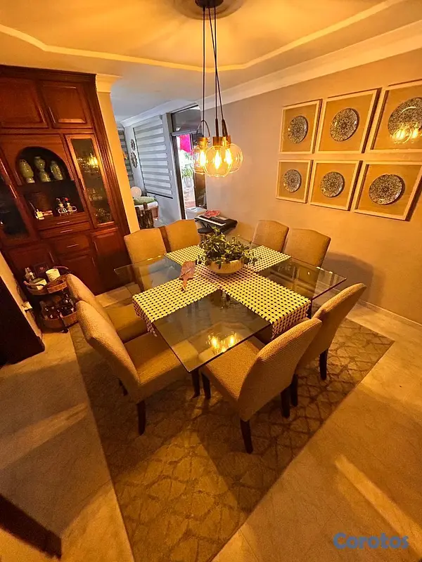 muebles y colchones - PERFECTO COMEDOR CUADRADO DE 8 SILLAS 4